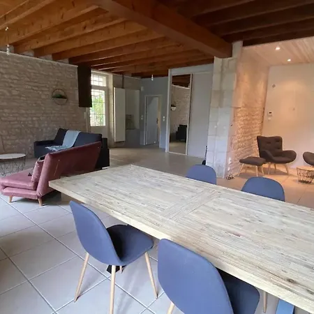 Maison Familiale Spacieuse A Avec Jardin Niort