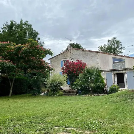 Nyaraló Maison Familiale Spacieuse A Avec Jardin